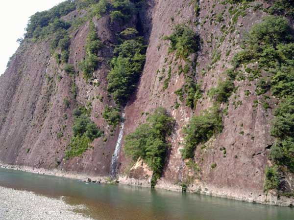 古座川の一枚岩